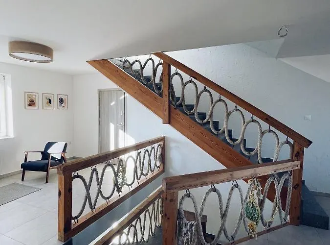 Ostrovia - Nad Morzem Гостевой дом 3*