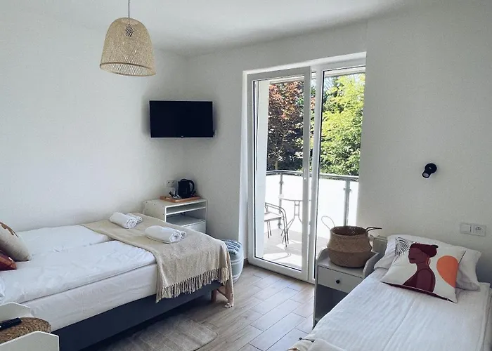 Ostrovia - Nad Morzem 奥斯特罗沃