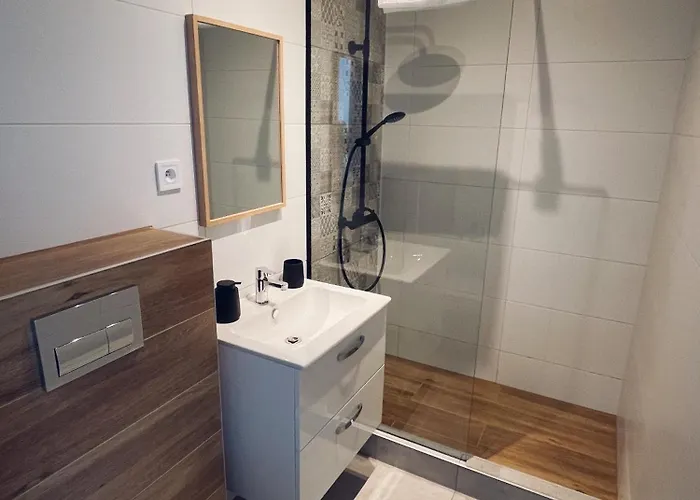 Ostrovia - Nad Morzem