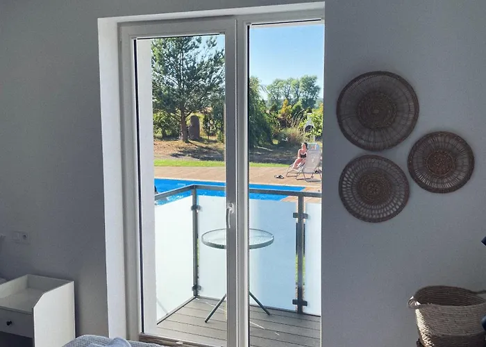 Ostrovia - Nad Morzem